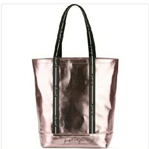 Large metallic tote